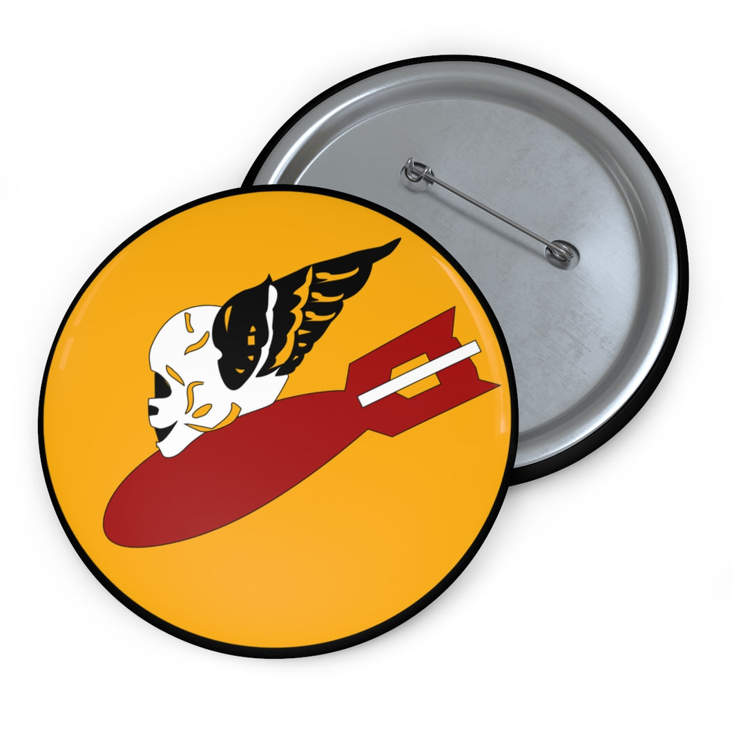 Custom Pin Buttons - AAC - 552nd Fighter-Bomber Squadron WWII - SSI